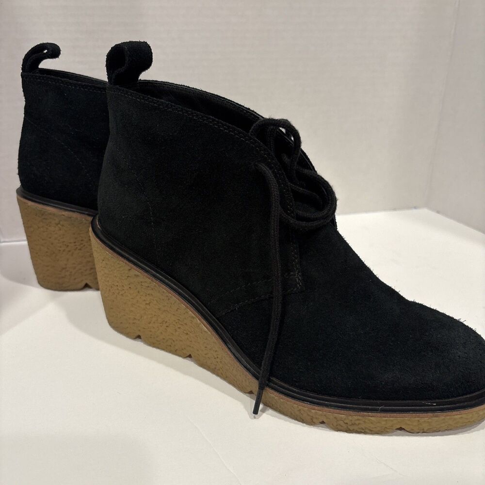 NEW Clarks navy wedge booties Clarkford Top Suede Ankle Wedge Boots
